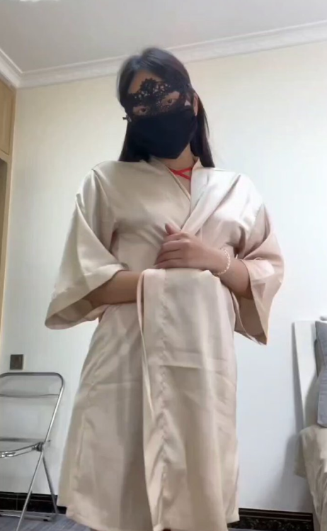 优优女王合集228G高清写真套图随包视频持续收录